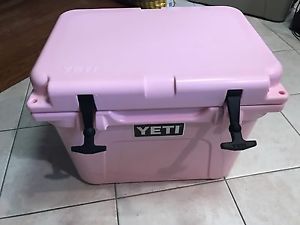 Yeti Roadie 20qt  Pink - Limited Edition