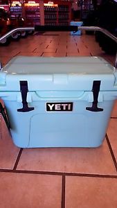 YETI SEAFOAM 20 QUART ROADIE