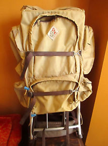 MASSIVE Camp Trails True Vintage 70s External  V-Frame Backpack Sand/khaki