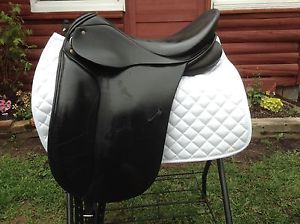 Schleese dressage saddle 18 Inch seat