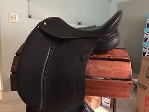 Infinity II Dressage Saddle By Schleese