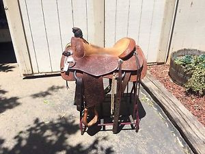 Bob's custom saddle, Benny Guitron line