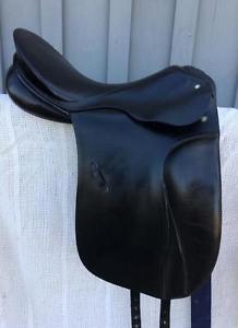 17" Passier Grand Gilbert Saddle- wide tree