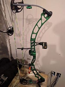 2016 Elite energy 35 Left hand #60 27.5" Draw Green Anodized