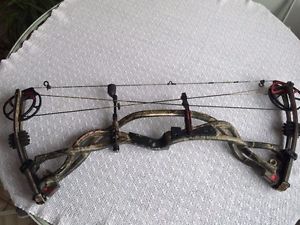 Hoyt Carbon Element Bow