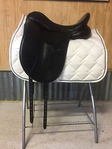 18" Journey Deep Seat Dressage Saddle distributed by Borne Saddlery.