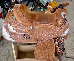 PJ Shopbell Show Saddle Horse Saddle Beautiful Tooling Sterling plated