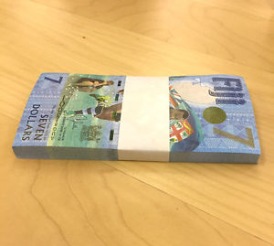 FIJI  7 DOLLARS X 100  UNCIRCULATED P-NEW BANKNOTE  RUBGY GOLD OLYMPIANS