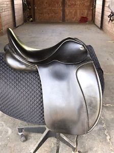 Fryso Legacy Dressage saddle 17.5 mw #4
