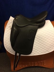 HDR Karla Dressage Saddle 17 Wide