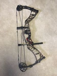 Hoyt Nitrum Turbo w/ Trophy Taker Smackdown Pro