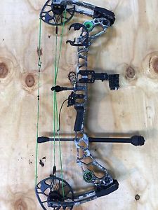 Mathews Halon 6 70 lbs Sitka Camo