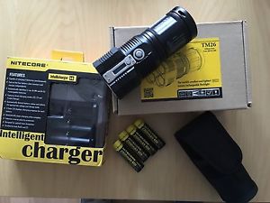 Nitecore TM26 Mit 3800 Lumen und Zubehör