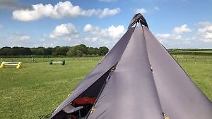 Tentipi Onyx 9 Lightweight Tipi Teepee Tent and Comfort Groundsheet - Great Cond