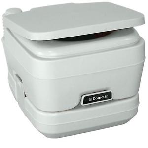 Dometic - 964 Portable Toilet 2.5 Gallon Platinum - Scratch-Resistant Matte