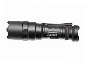 E1D Defender Compact Dual-Output LED 300-Lumen Flashlight