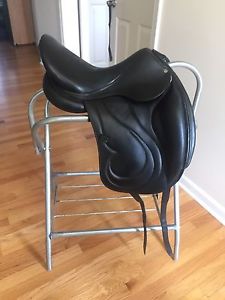 17" Antares Cadence Dressage Monoflap Saddle