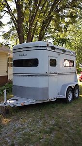 2 Horse Trailer. Extra tall, Extra wide