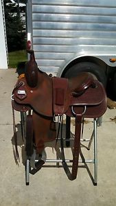 CircleY Dodge XP extreme performance all around saddle w/ breast plate and girth
