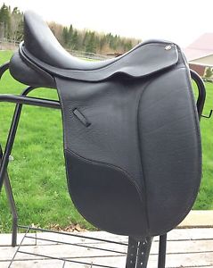 17.5" Bates Isabell Werth Dressage Saddle
