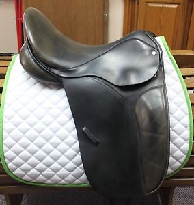 Used County Competitor "2000" Dressage Saddle - 17.5" X-Wide Tree