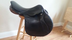 Stubben Siegfried CS Jump Saddle, Black, 29cm, 17.5"
