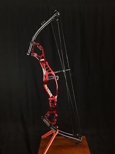 Hoyt Podium X 37, Spiral Pro Cam, Red, Podium Plus Bowstrings, AAE Rest