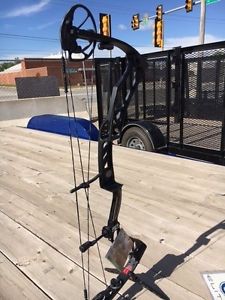 Elite impulse 34 Flat Black Compound Bow 60-70# 29" LH