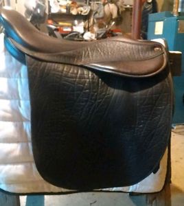 Lovatt ricketts saddle