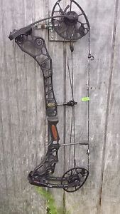 MATHEWS HALON 6 BLACK FINISH RH 28.5 DRAW LENGTH 60 DRAW WEIGHT .BRAND NEW!