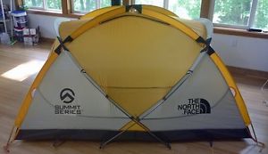 The North Face Mountain 25 tent  Excellent condition