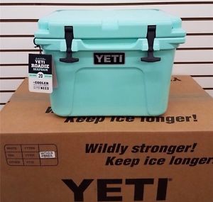Yeti Roadie 20 qt Cooler - Limited Seafoam Green - Brand New in Cardboard Box