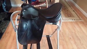 Passier Optimum Dressage Saddle 17 inch