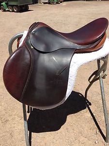 Stubben Siegfried 18" All Purpose Saddle
