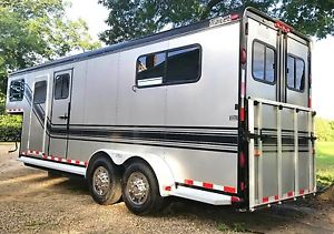 Horse Trailer 2+1 Aluminum WB Size Dressing Room Side & Rear Ramps Gooseneck