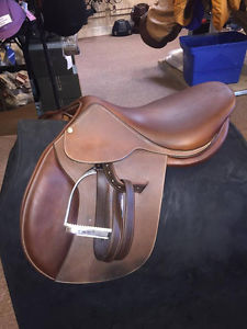 Used 2014 Beval Butet Close Contact Saddle-  17- 2 - Medium Tree- Deep Seat