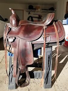 Circle Y 16" Park and Trail Flex2 Saddle