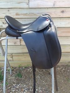 Albion SLK Dressage Saddle 17.5"