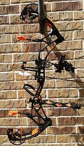 Bear Archery Arena 30 Black Shadow Orange w/Extras