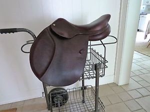 CWD saddle SE 02 17" 3L with CWD leathers and cover
