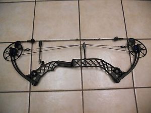 MATHEWS CHILL R BLACK 70LBS Choice of 28.5" or 29.5" draw