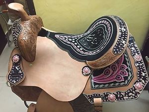 Western Natural Leather Barrel Racer Hand Carved Embroidered Feather 14" Saddle