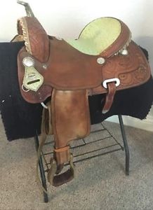 15.5 billy cook barrel racing saddle with ostrich seat