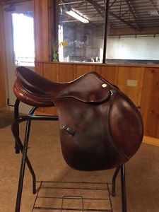 Prestige Saddle 17"