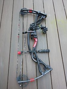 Hoyt Carbon Element G3 bow and accessories