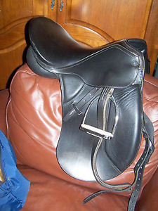 Kieffer Wien DL Professionell Dressage Saddle 17- 17 1/2 