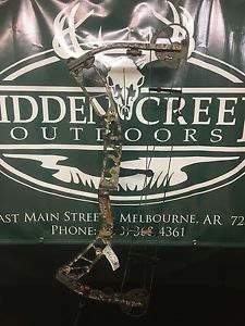2017 Elite Archery Emerge 28" 60lb Realtree Xtra RH BRAND NEW
