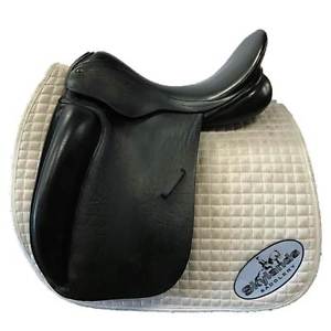 Used County Fusion Dressage Saddle - Size 17'' - Black