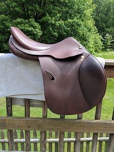 Prestige Roma Jump Saddle