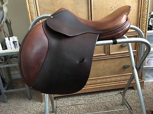 Bruno Delgrange PJ Saddle - 17"